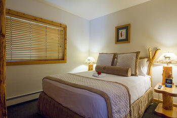 Aparthotel Red Wolf Lakeside Lodge