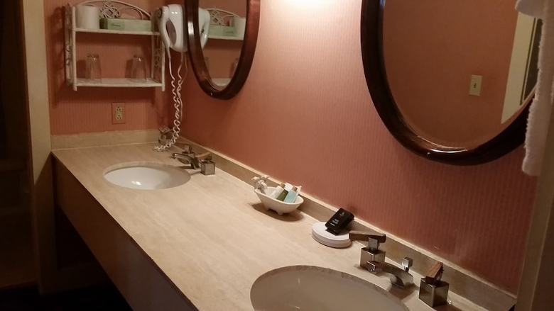 The Mendocino Hotel And Garden Suites