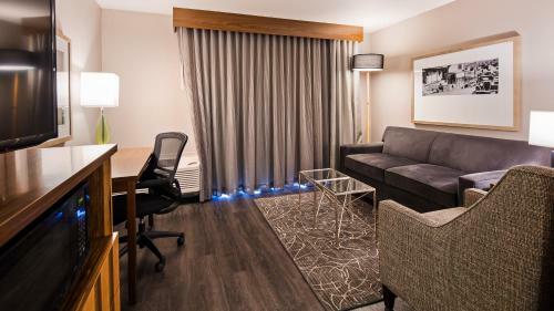 Hotel Best Western Cedar Inn & Suites