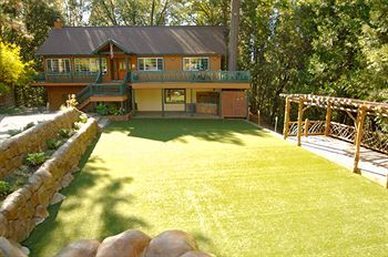 Cabana Lazy Z Resort