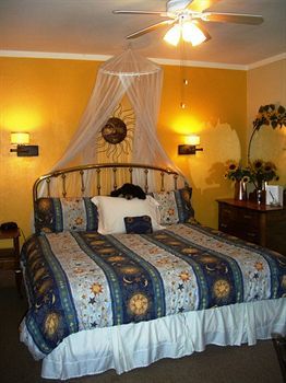 Tahoma Meadows Bed And Breakfast Cottages