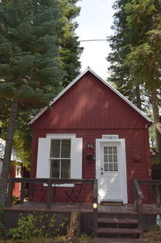 Tahoma Meadows Bed And Breakfast Cottages