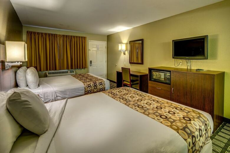 Motel Travelers Inn