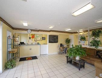 Super 8 Motel - Defuniak Springs