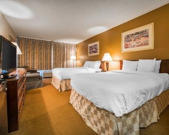 Hotel Clarion Inn And Conference Center