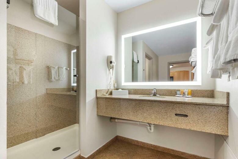 Glenwood Suites, An Ascend Hotel Collection Member