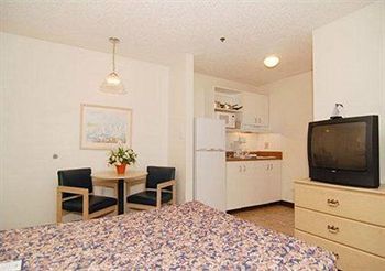 Hotel Suburban Extended Stay