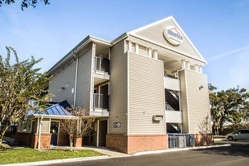 Hotel Suburban Extended Stay