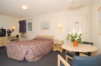 Hotel Suburban Extended Stay