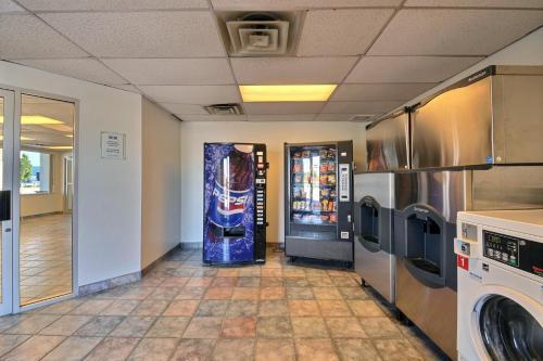 Motel 6 Indianapolis South