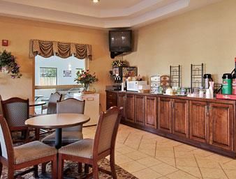 Hotel Ramada Locust Grove