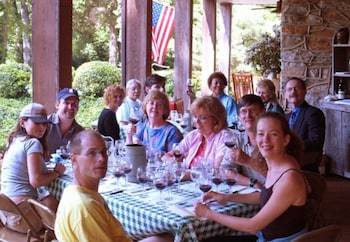 Beechwood Inn - Bed Breakfast And Wine Cellar