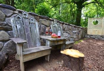Beechwood Inn - Bed Breakfast And Wine Cellar