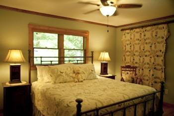 Beechwood Inn - Bed Breakfast And Wine Cellar