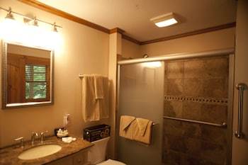 Beechwood Inn - Bed Breakfast And Wine Cellar