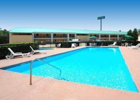 Hostal Quality Inn & Conference Center