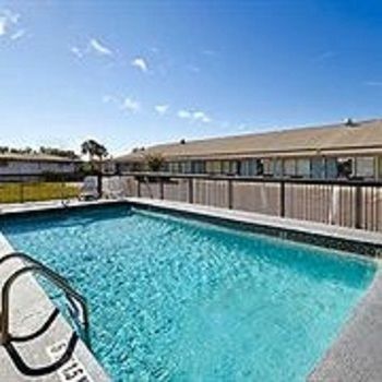 Hotel Travelodge Hinesville