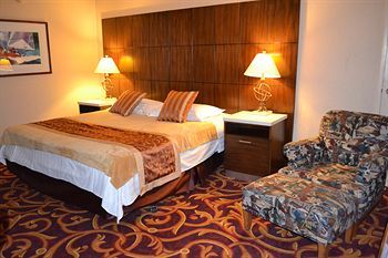 La Crystal Hotel