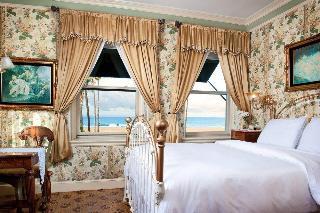 Hostal Dorymans Oceanfront Inn