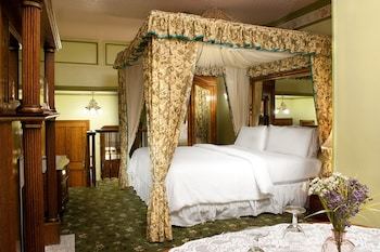 Hostal Dorymans Oceanfront Inn