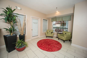 Hostal Northfield Inn, Suites & Conference Center