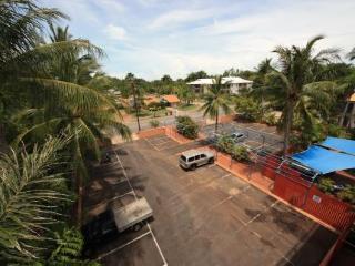 Hotel Coconut Grove Holiday Apartments