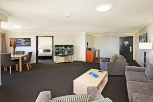 Australis Sovereign Hotel