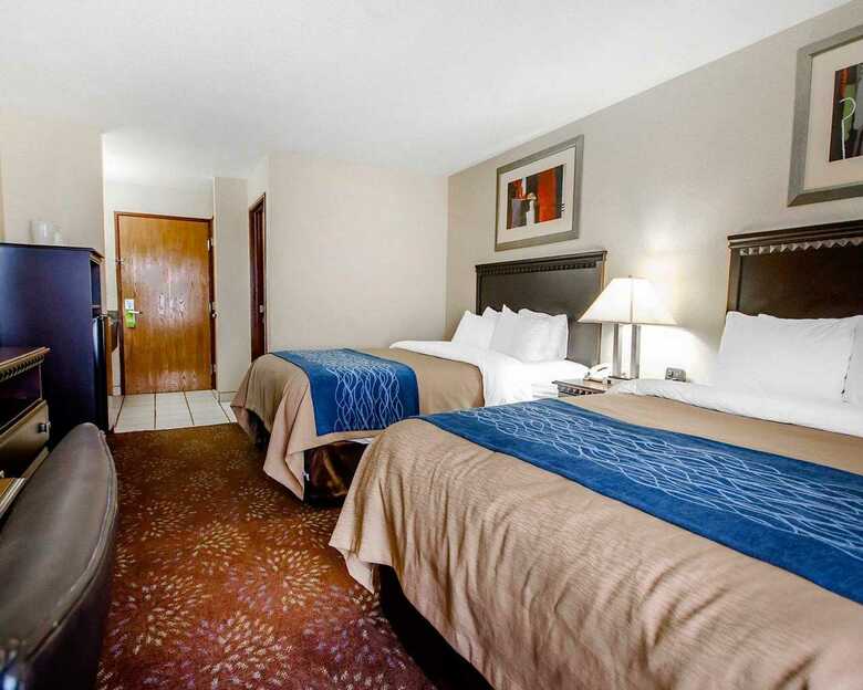 Hotel Comfort Inn & Suites