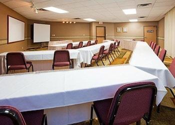 Hotel Quality Inn & Suites