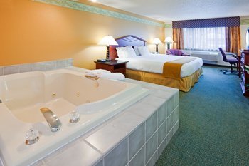 Hotel Quality Inn & Suites