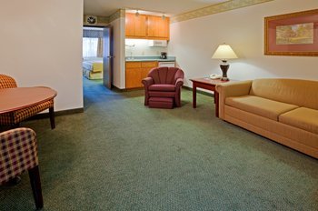 Hotel Quality Inn & Suites