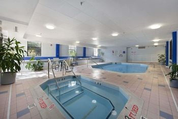 Hotel Baymont Inn & Suites Lexington