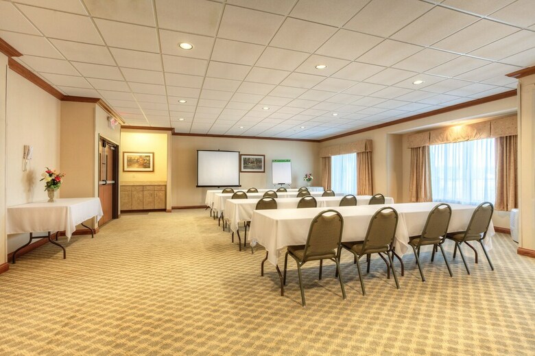 Hotel Comfort Inn & Suites