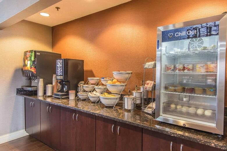 Hotel Comfort Suites Richmond