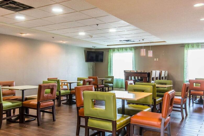 Hotel Comfort Suites Richmond