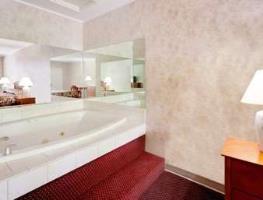 Hotel Knights Inn Traverse City