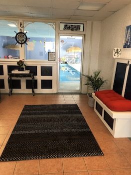 Hotel A Victory Inn & Suites- Muskegon
