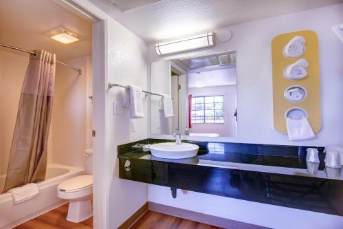 Motel 6 Santa Fe - Cerrillos Road South