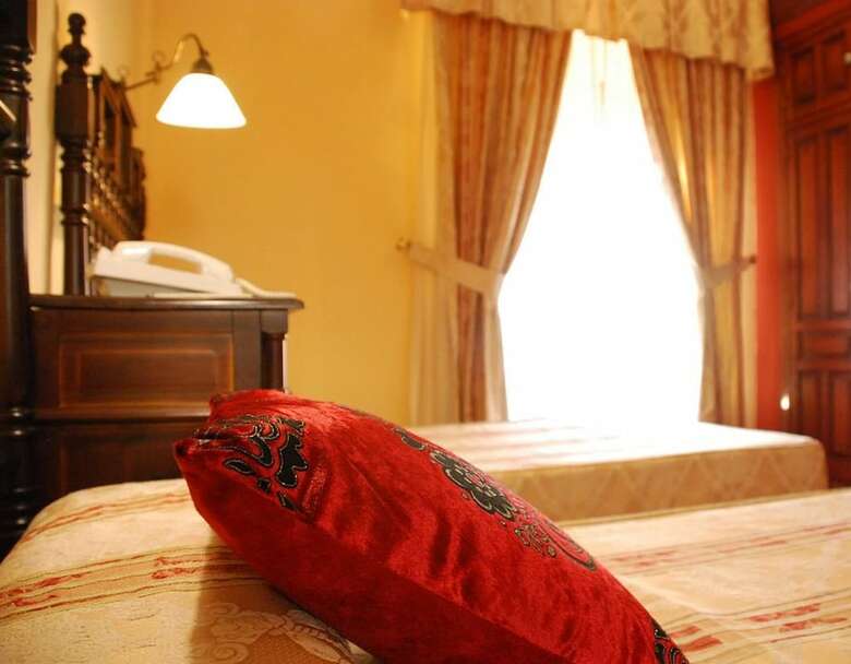 Hotel Alvar Fa�ez