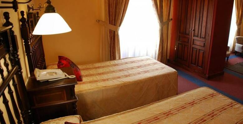 Hotel Alvar Fa�ez
