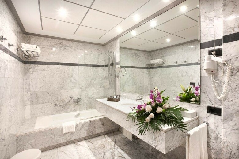 Hotel Gran Via