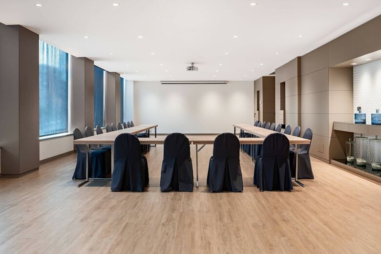 AC Hotel La Rioja By Marriott