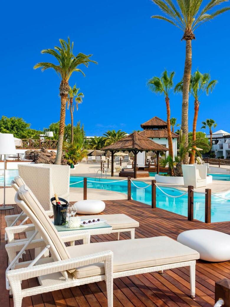 Hotel H10 White Suites - S�lo Adultos