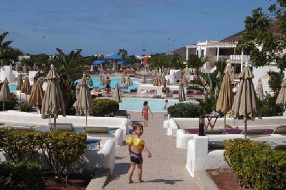 Hotel Rio Playa Blanca