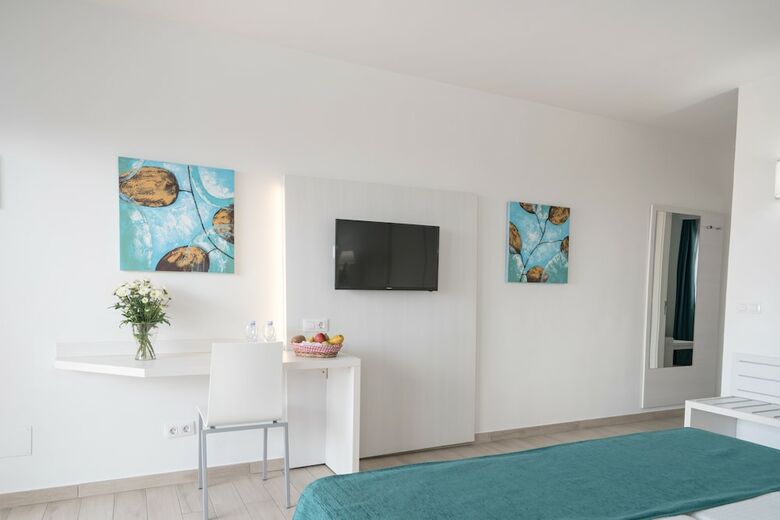 Aparthotel THB Flora