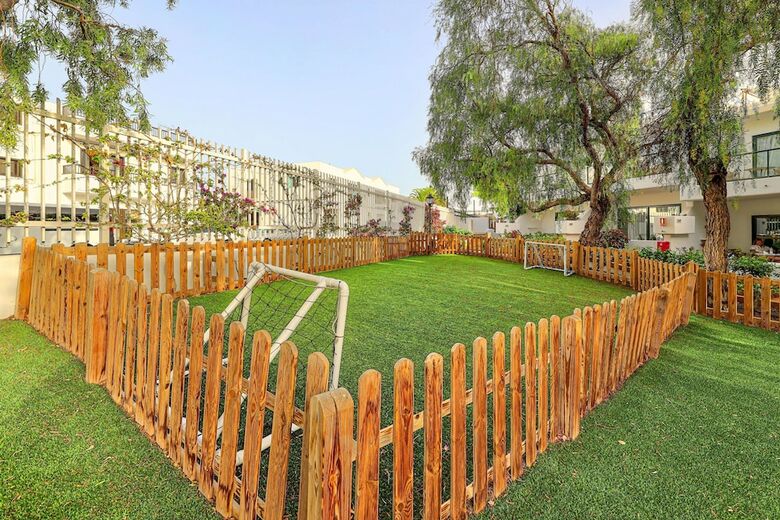 Aparthotel THB Flora