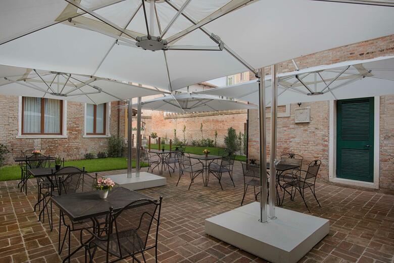 Hotel NH Venezia Santa Lucia