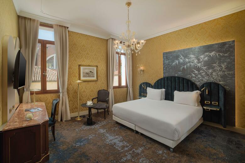 Hotel NH Venezia Santa Lucia