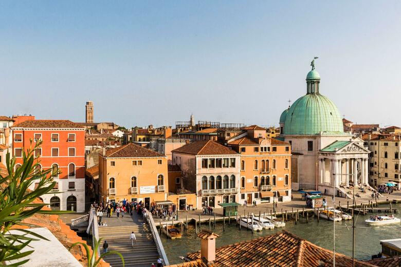 Hotel NH Venezia Santa Lucia