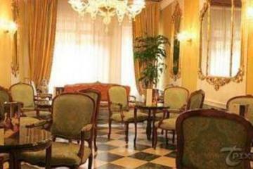 Hotel NH Venezia Santa Lucia